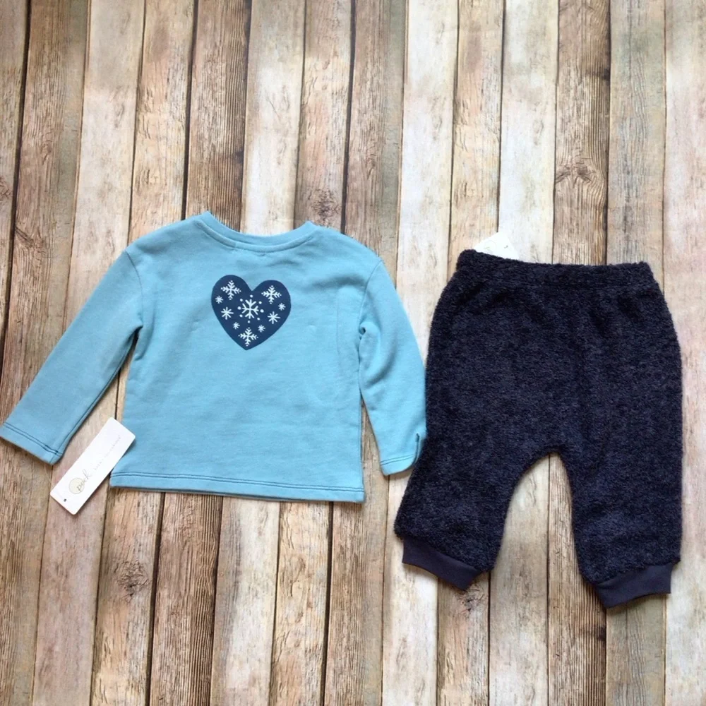 NWT Peek So Much Love Penguin Outfit